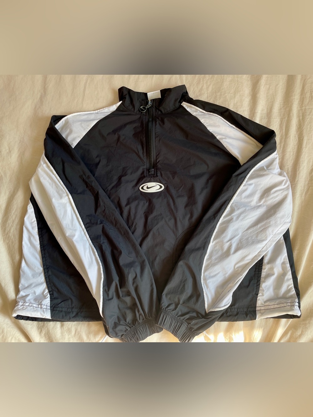 Nike Black and White Sportswear
Girls' 1/4-Zip Track Jacket XL
